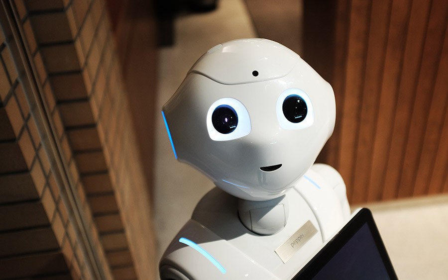 Cómo la robótica está transformando la industria manufacturera: eficiencia y automatización en la producción